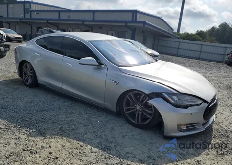 2014 Tesla Model S из США, поврежденный, VIN 5YJSA1H20EFP68460